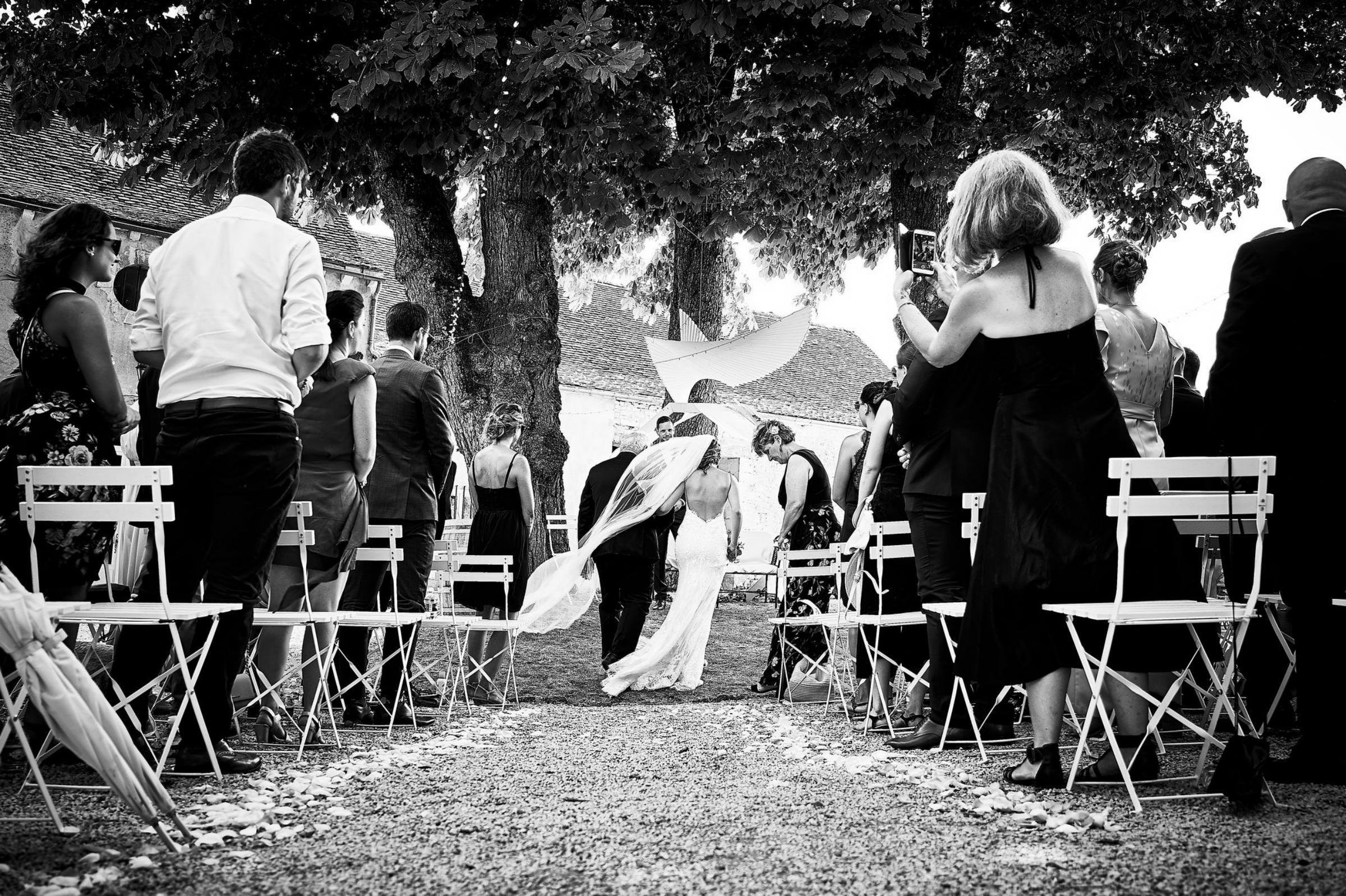 Photographe mariage OZENAY — Jasmin & Jonas — DOMAINE DE MESSEY