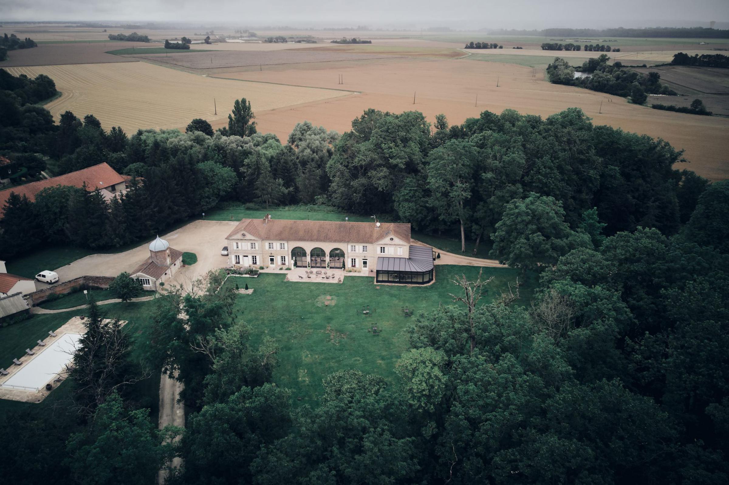 Photographe mariage DIJON — Jin & Charles — CHÂTEAU DE TROUHANS