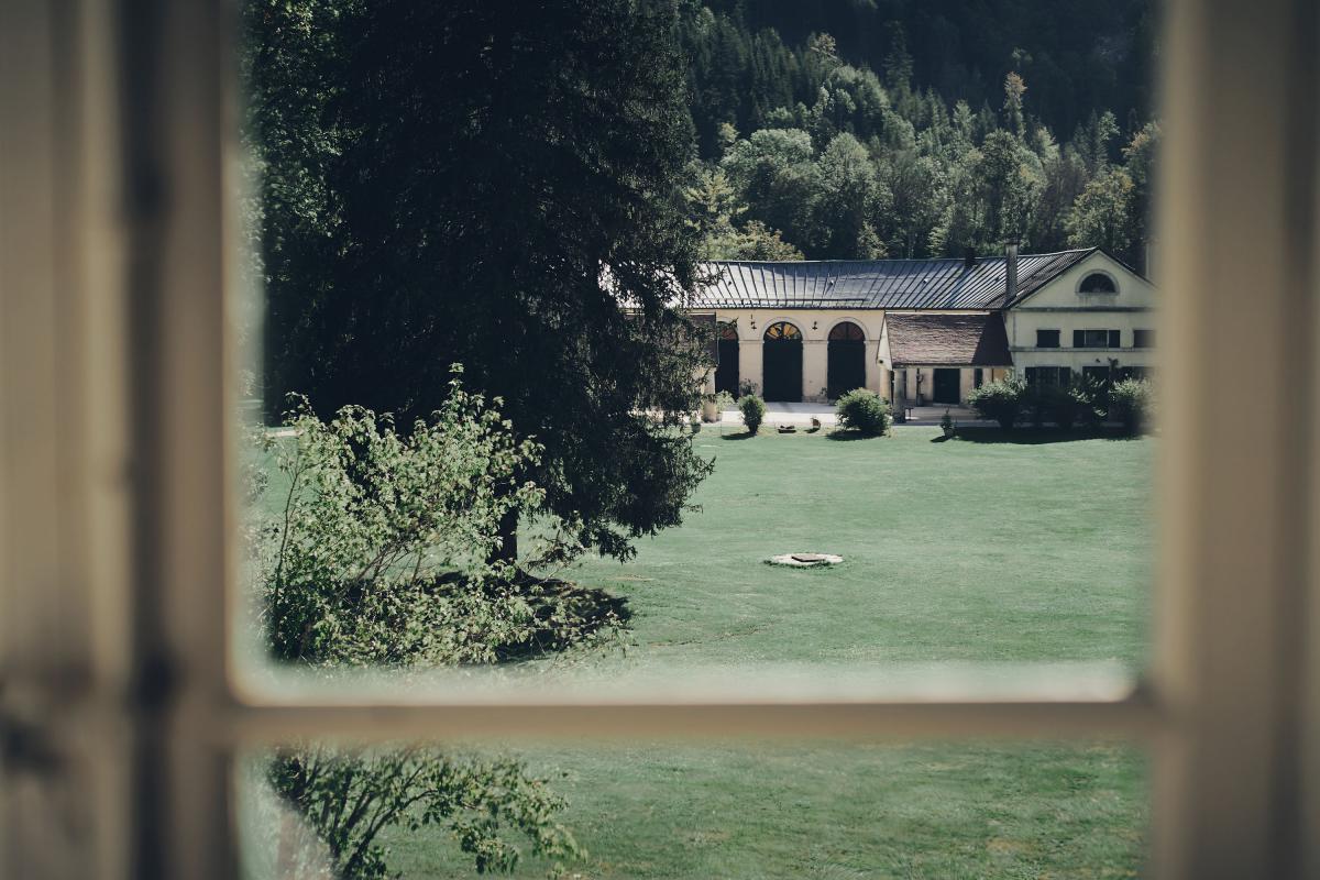 Photographe mariage CHAMPAGNOLE — Manon & Jérémy — VILLA PALLADIENNE DE SYAM