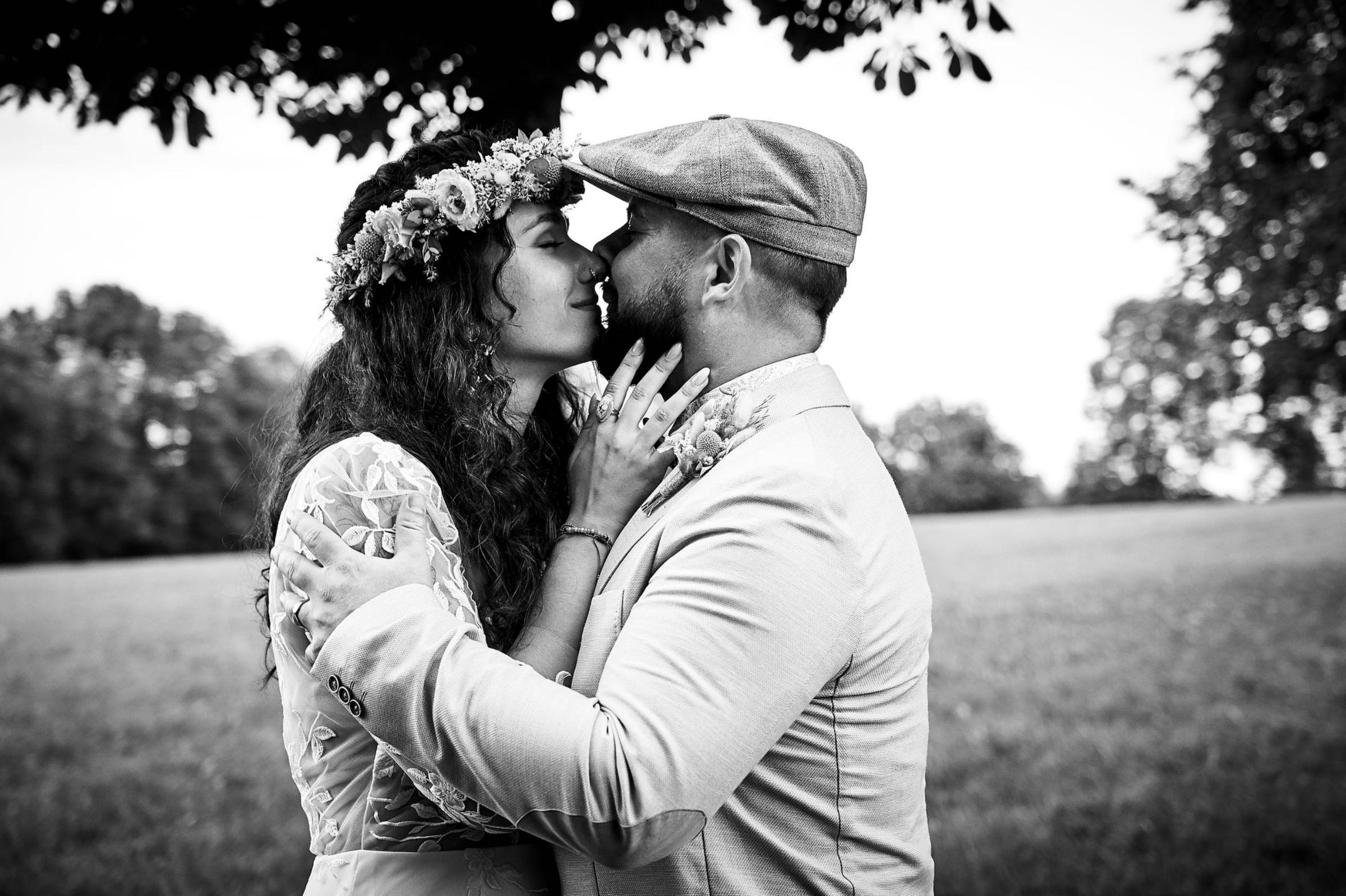 Photographe mariage NEUCHÂTEL — Tiffany & Bujar — LA FERME DES ARÊTES
